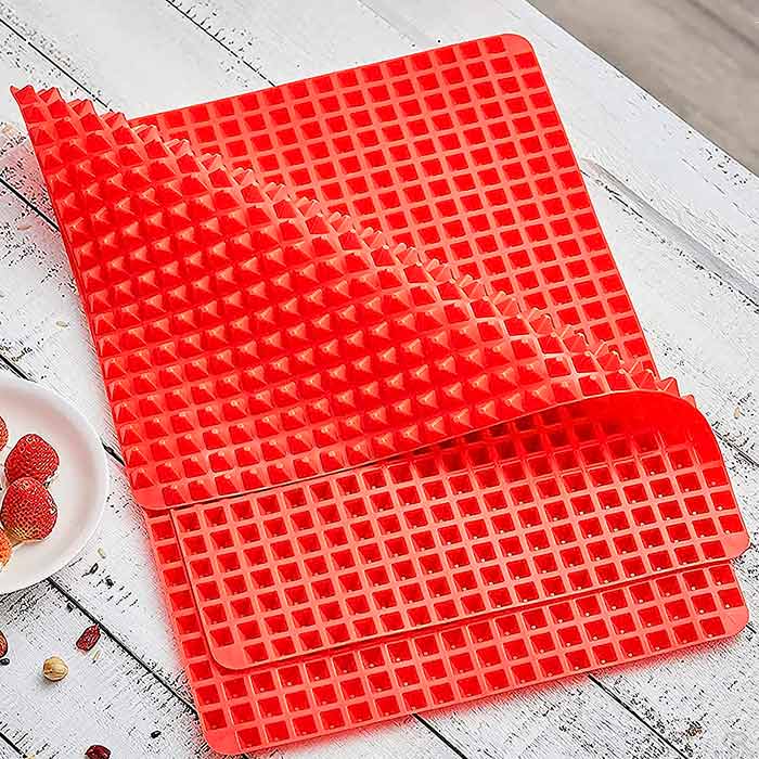 Il tappetino da forno in silicone previene l'adesione del cibo e garantisce un forno pulito alla fine della cottura!