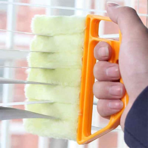 BlindsBrush, l'innovativa spazzola in microfibra che pulisce le tende veneziane 2 volte più velocemente, da entrambi i lati contemporaneamente - Image 3