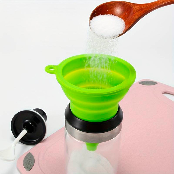 Il design pieghevole permette una pratica conservazione in qualsiasi cucina!