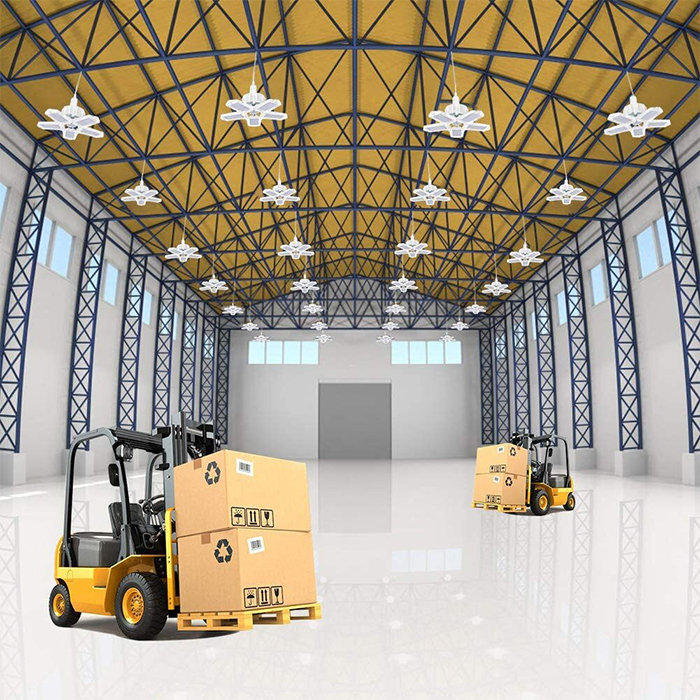 GarageLights, riflettore LED per garage o officina - Image 2