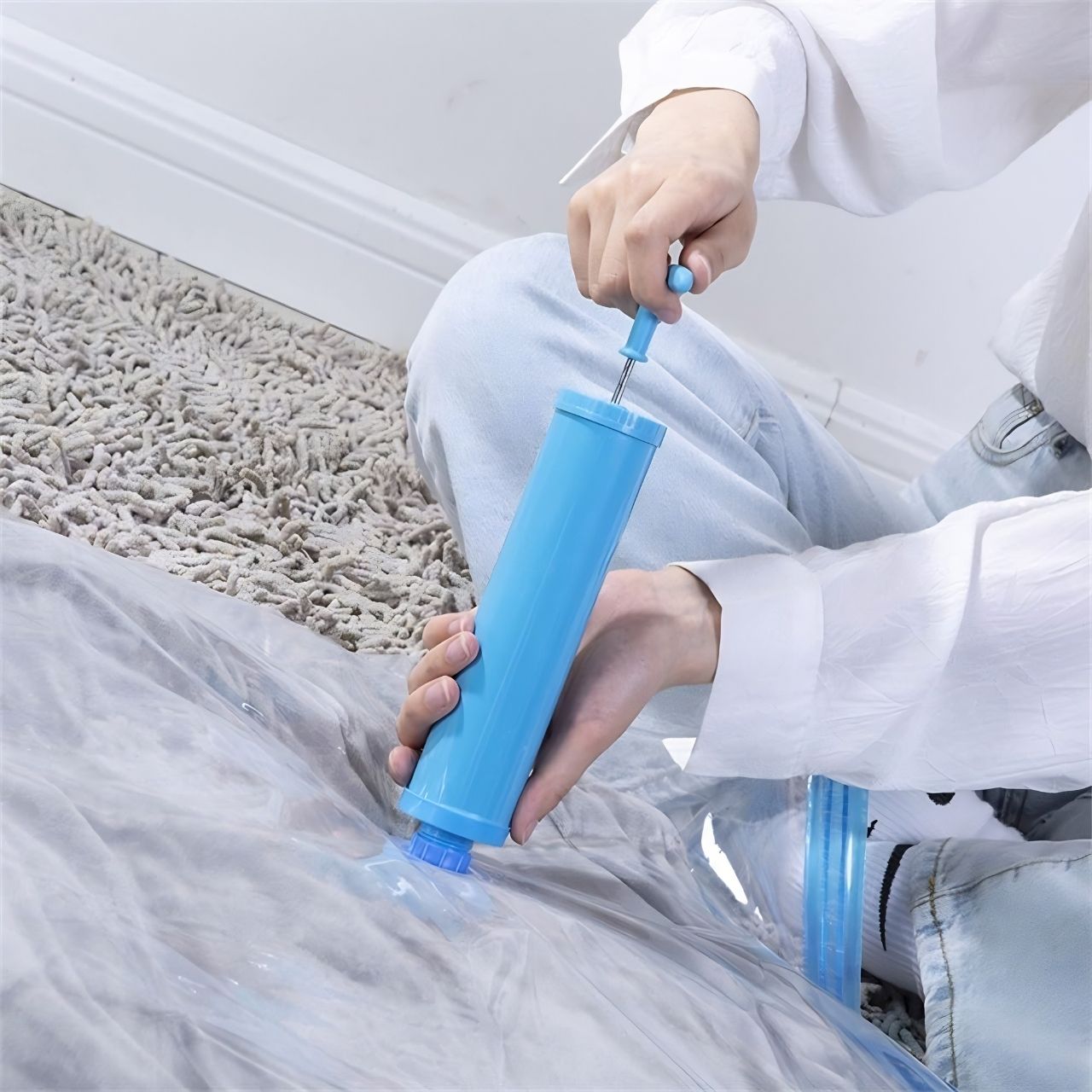 Facile conservazione sottovuoto per vestiti