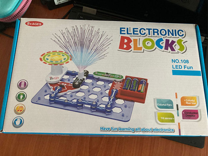 ScienceKit, un giocattolo didattico in cui il bambino impara le basi dell'elettricità (17 pezzi mondiali) - Image 9