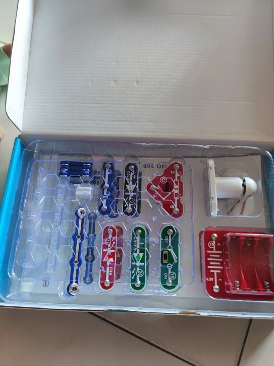 ScienceKit, un giocattolo didattico in cui il bambino impara le basi dell'elettricità (17 pezzi mondiali) - Image 10