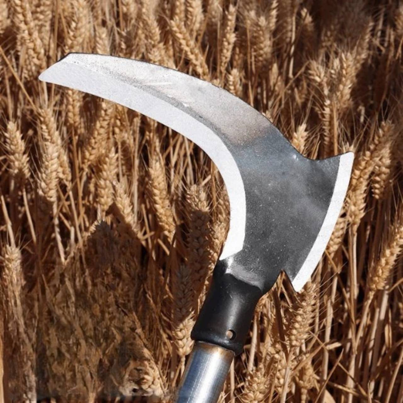 Scythe, lo strumento da giardino a doppia lama - Image 8