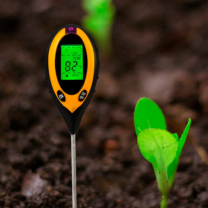 4 funzioni in 1 dispositivo: il tester del suolo misura l'umidità del suolo, la temperatura, il pH del suolo e l'intensità della luce solare!