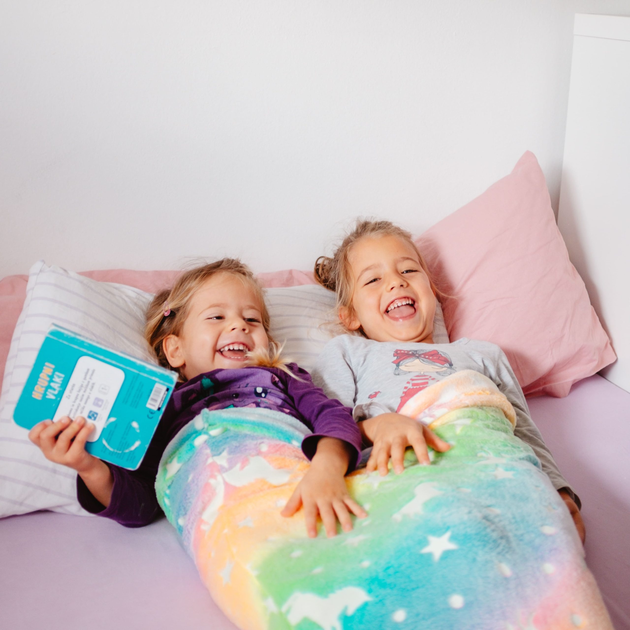 SparkleMermaid, set regalo con una coperta per ragazze e un set di creazione di diamanti e adesivi GRATUITO - Image 8