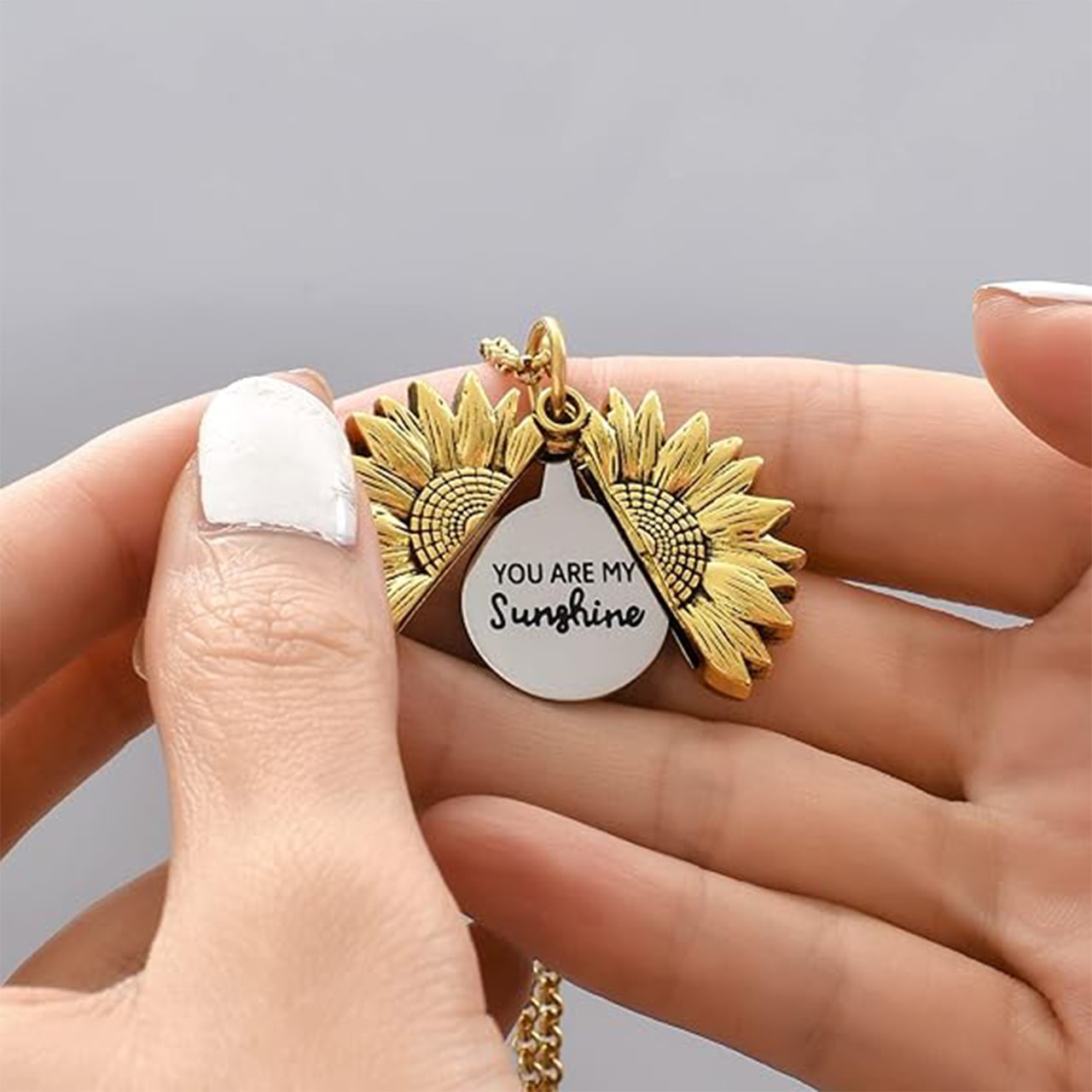 SunNecklace, collana con motivo di girasole e una dolce iscrizione - Image 9