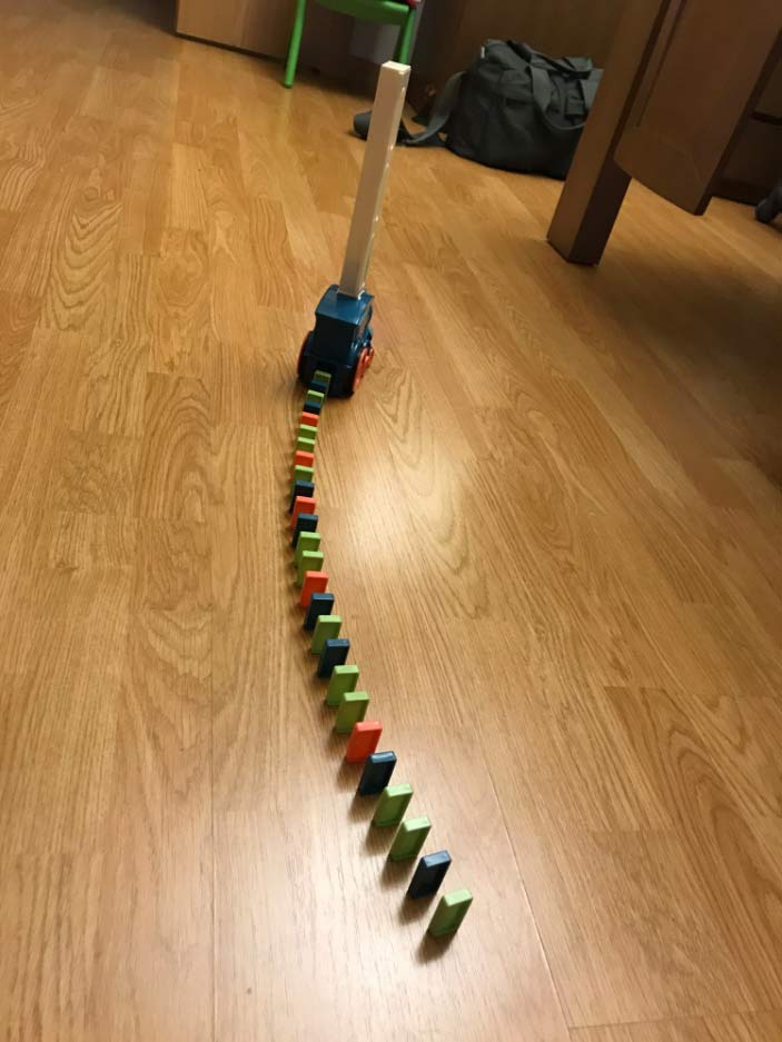 TrainDomino