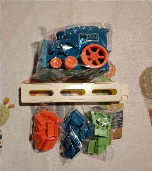 TrainDomino, un treno che impila le tessere domino - Image 4