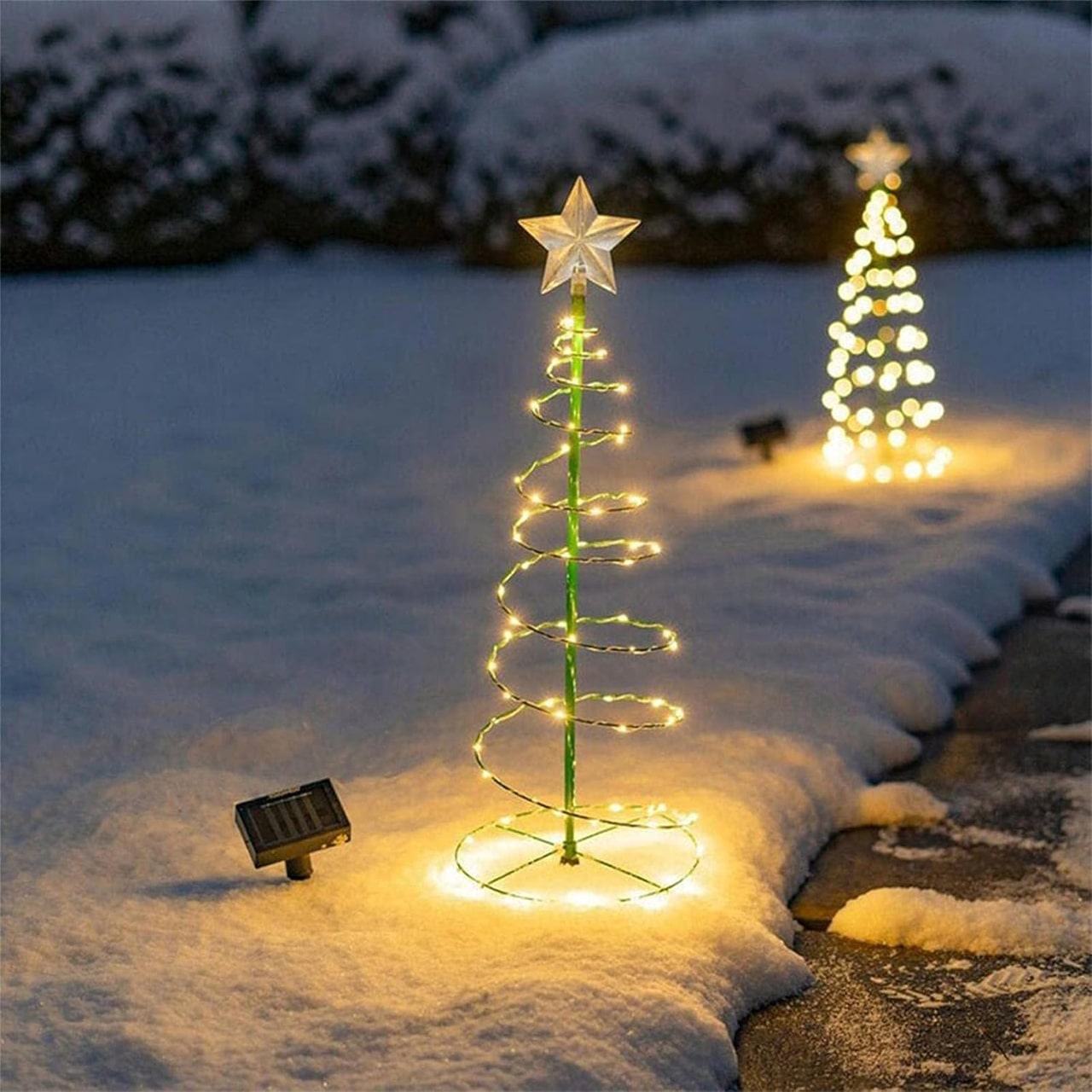 Nessuna elettricità o cavi lunghi - le luci si ricaricano con energia solare!